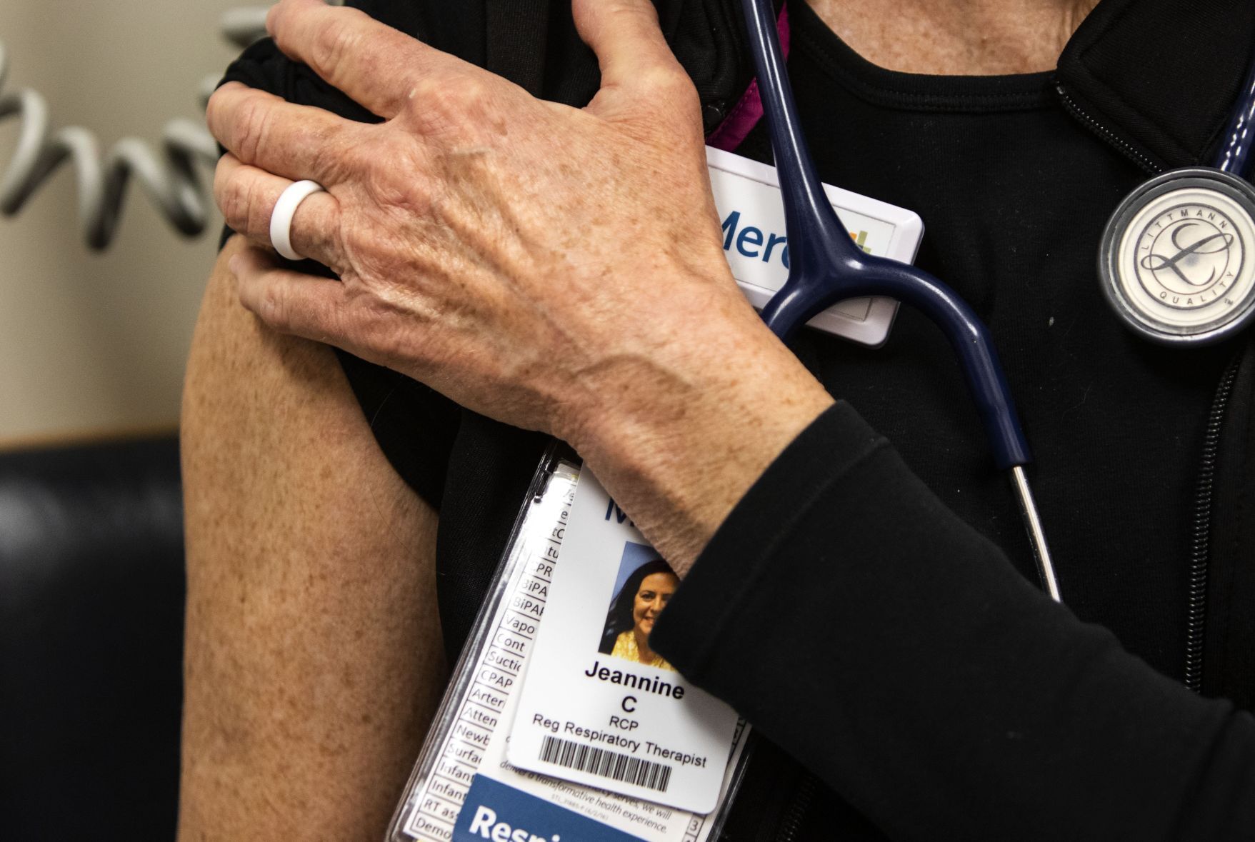 First COVID-19 Vaccine administered in St. Louis region at Mercy Hospital South